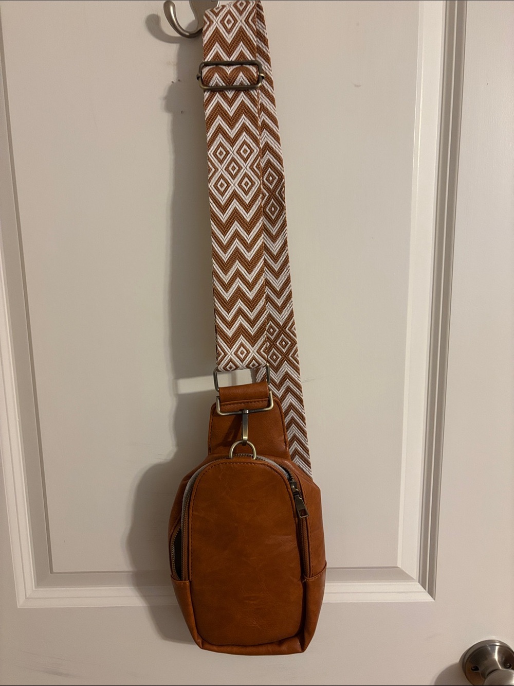 Like new cross body purse